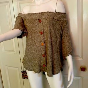 Off the shoulder sweater fits liken 2xl plus size